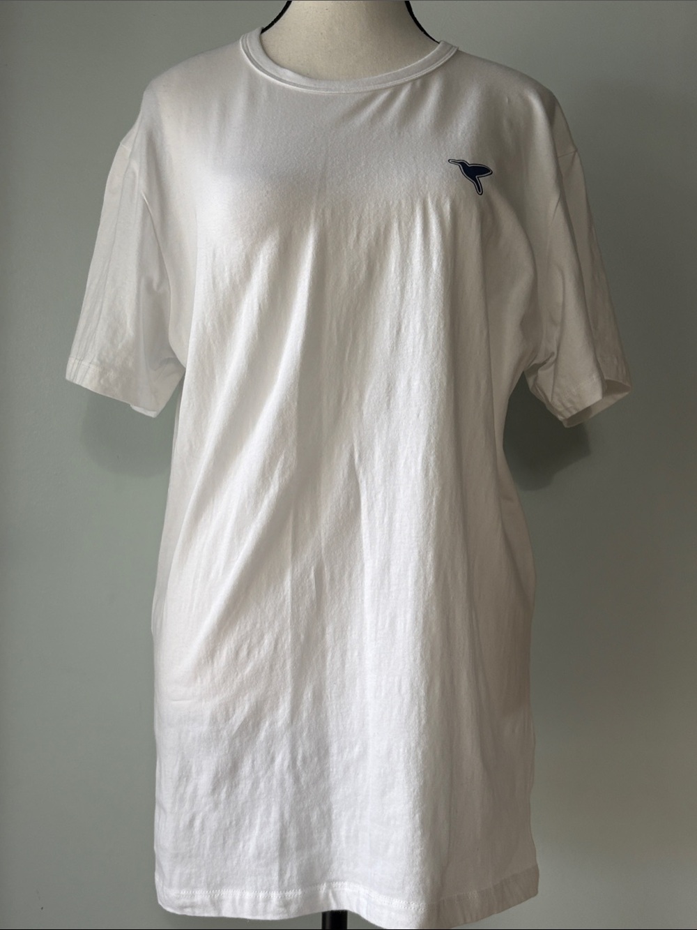 Men’s White Birddogs Short Sleeve Graphic/Logo Tee, Large Circular Back Graphic.